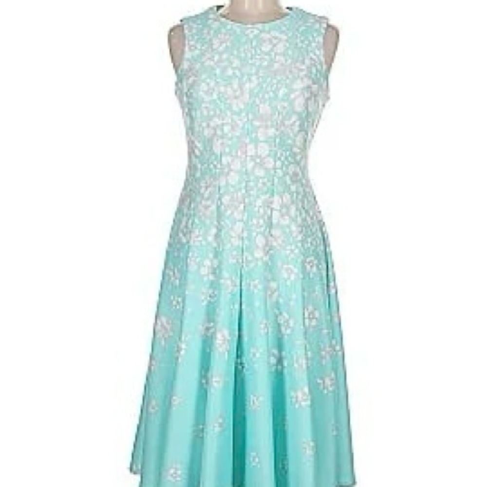 Danny and Nicole Sleeveless Dress